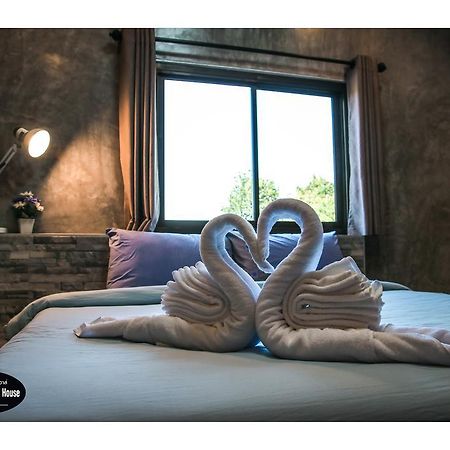 The Gallery Guest House Udon Thani Extérieur photo